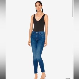 Mother High Waisted Looker Ankle Jean Size 29